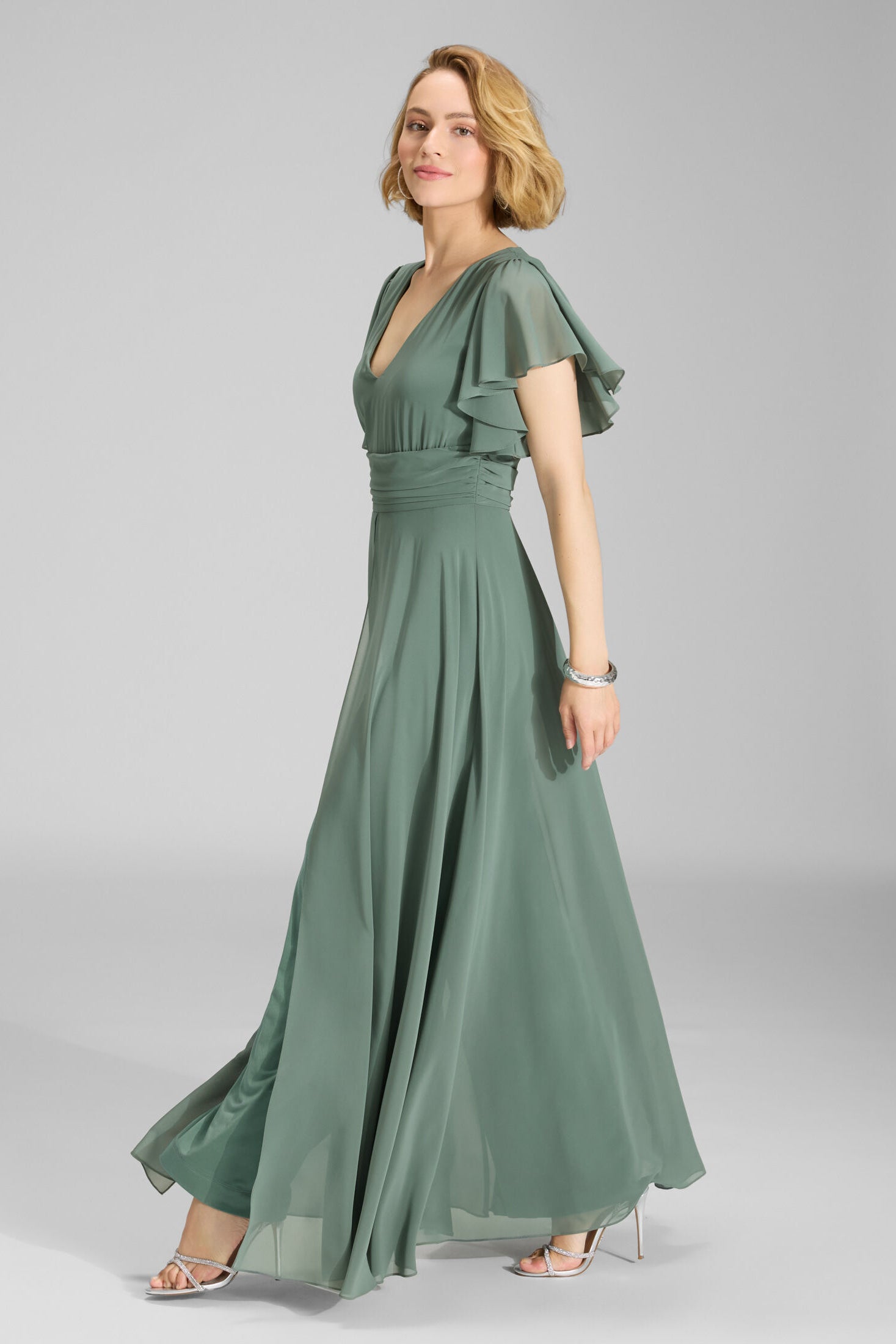 Chiffon Jumpsuit mit Überrock und Volantärmeln