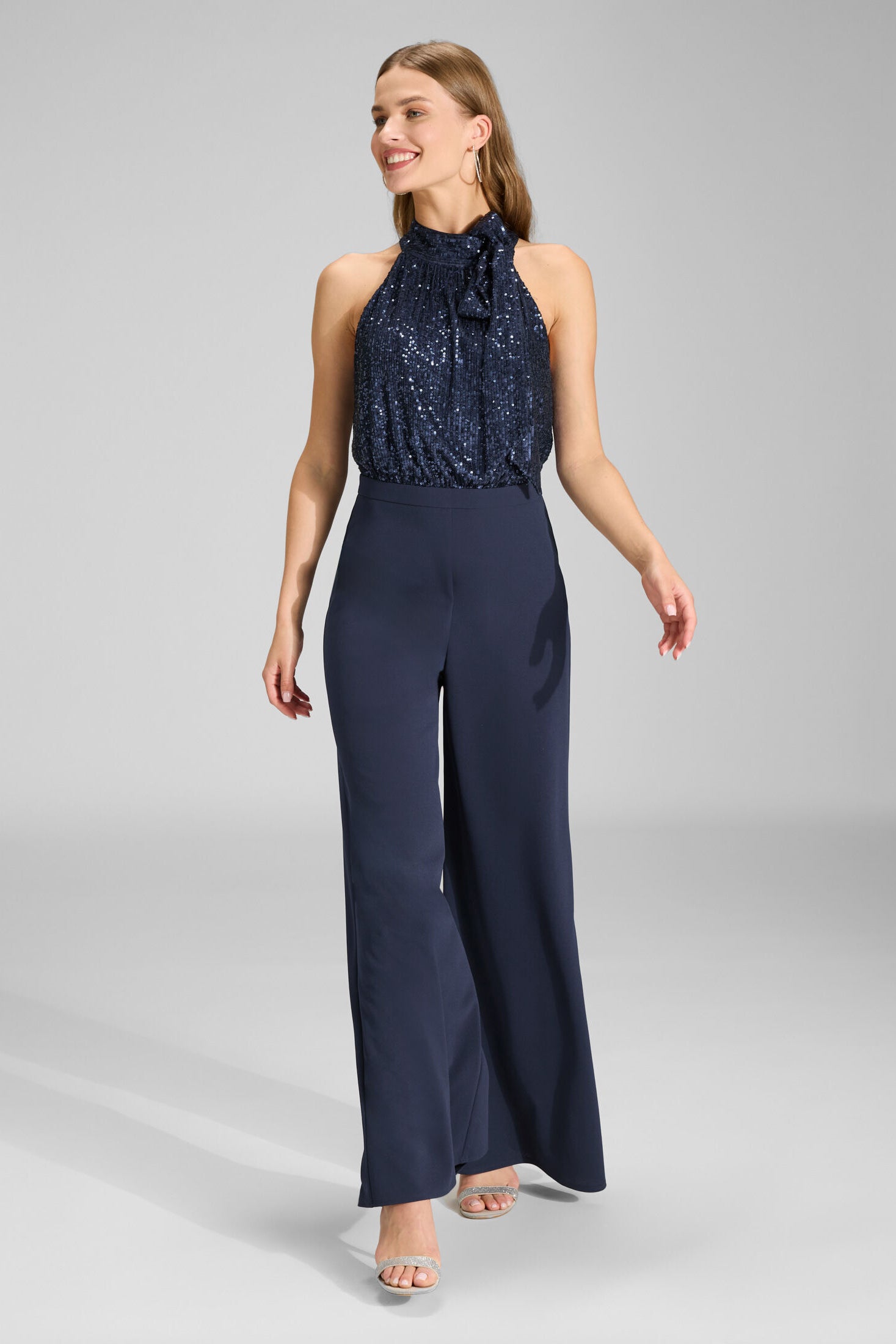 Ärmelloser Jumpsuit mit Schluppenblusen Top aus elastischer Paillette