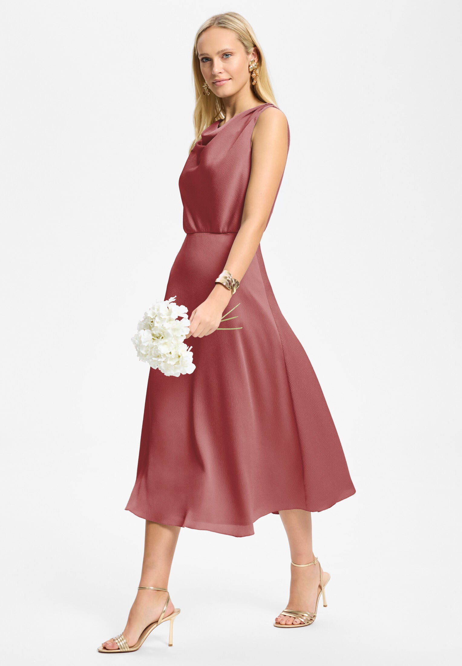 Cocktailkleid aus Satin mit Wasserfall Ausschnitt