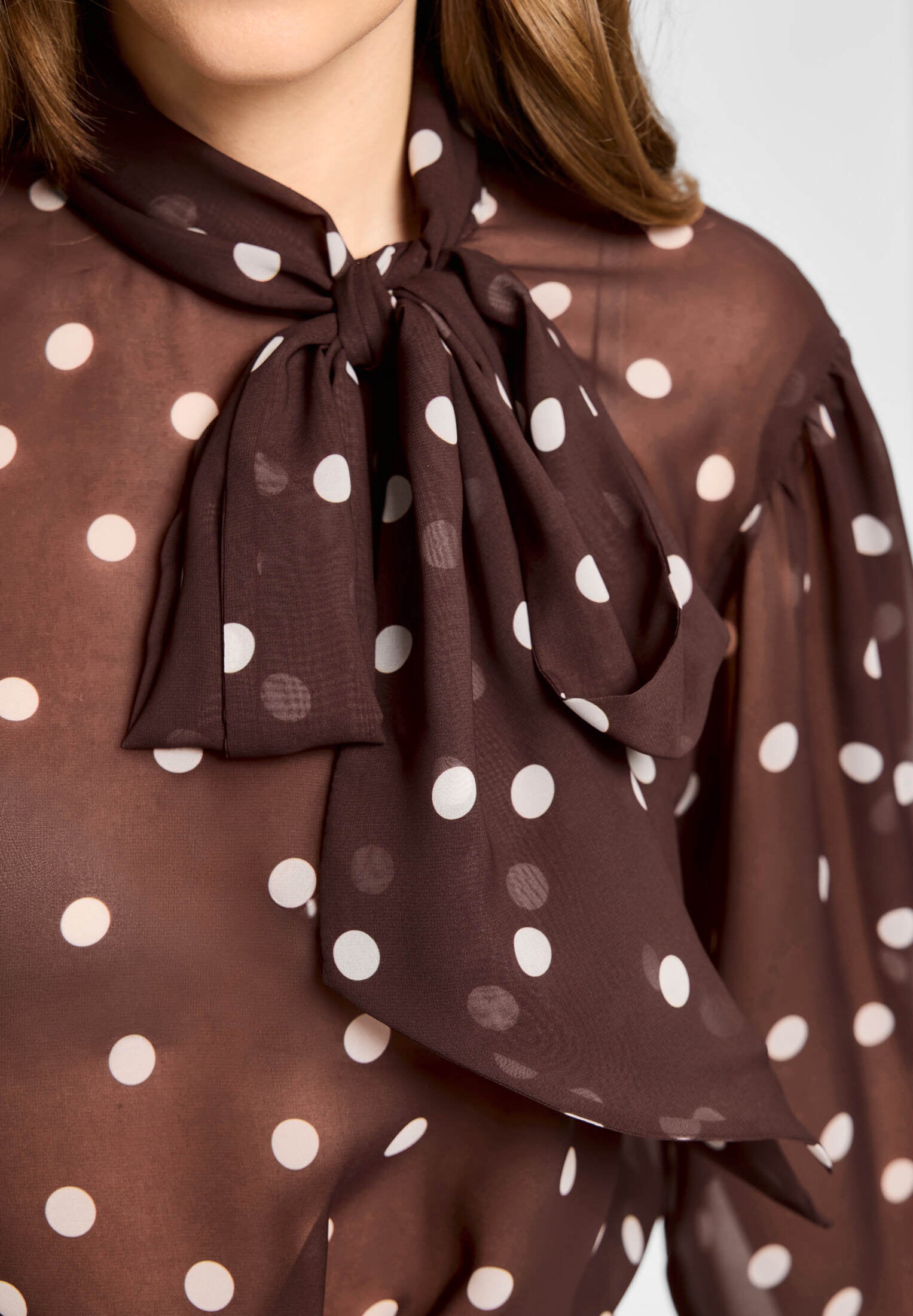 Schluppenbluse mit Polka Dots