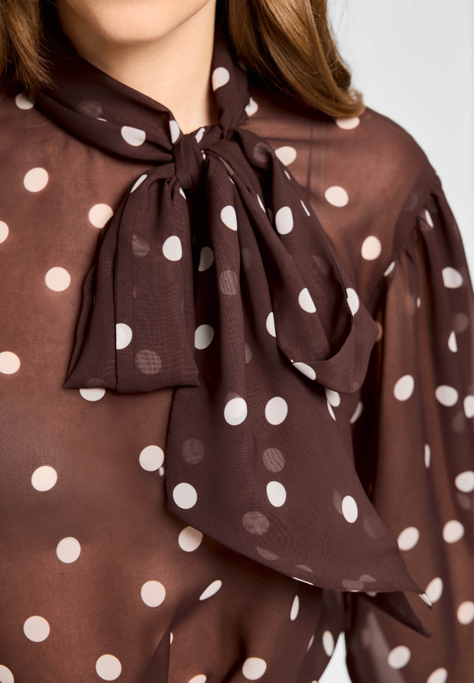 Schluppenbluse mit Polka Dots
