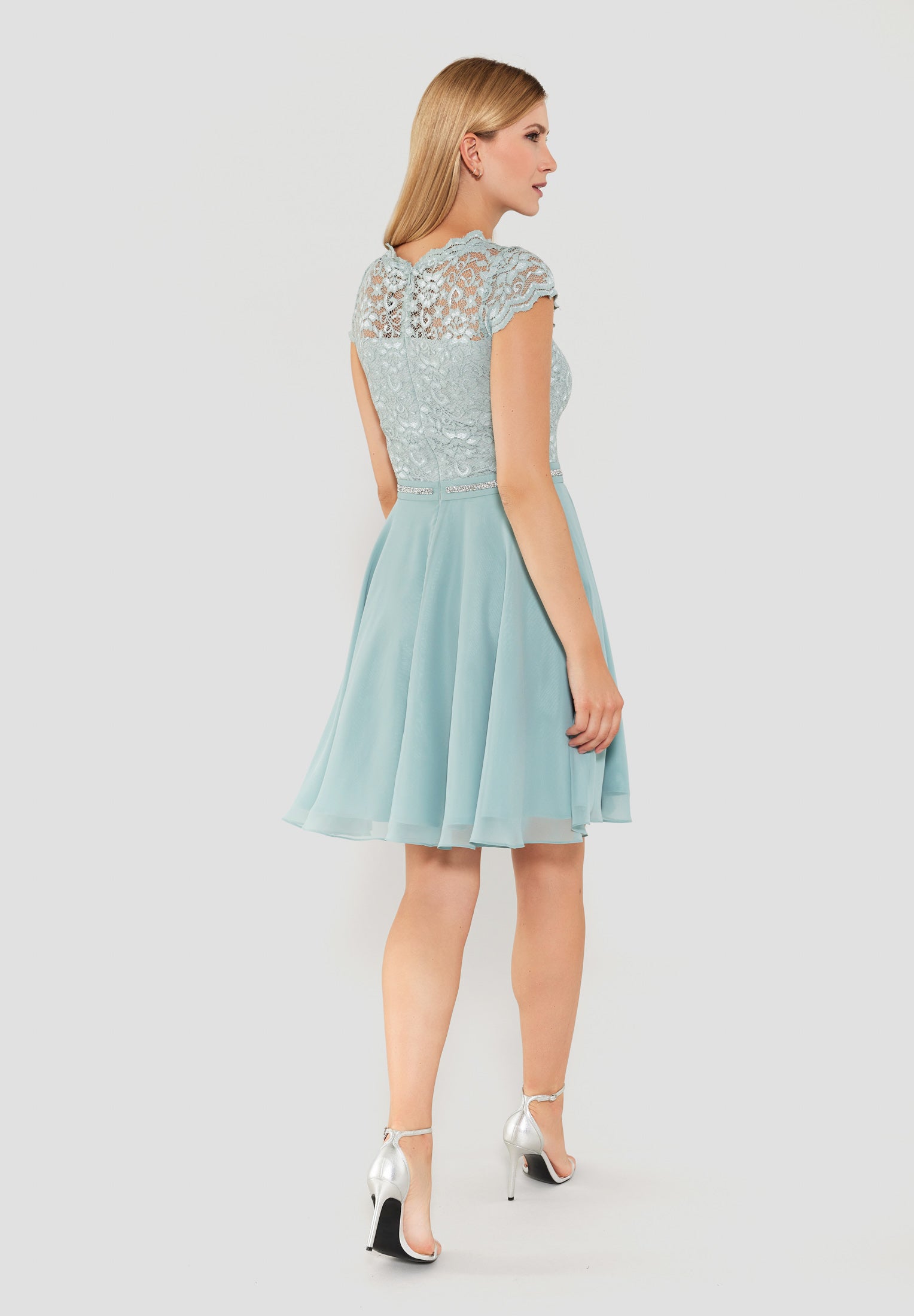 Spitzentop-Kleid mit Glitzerband