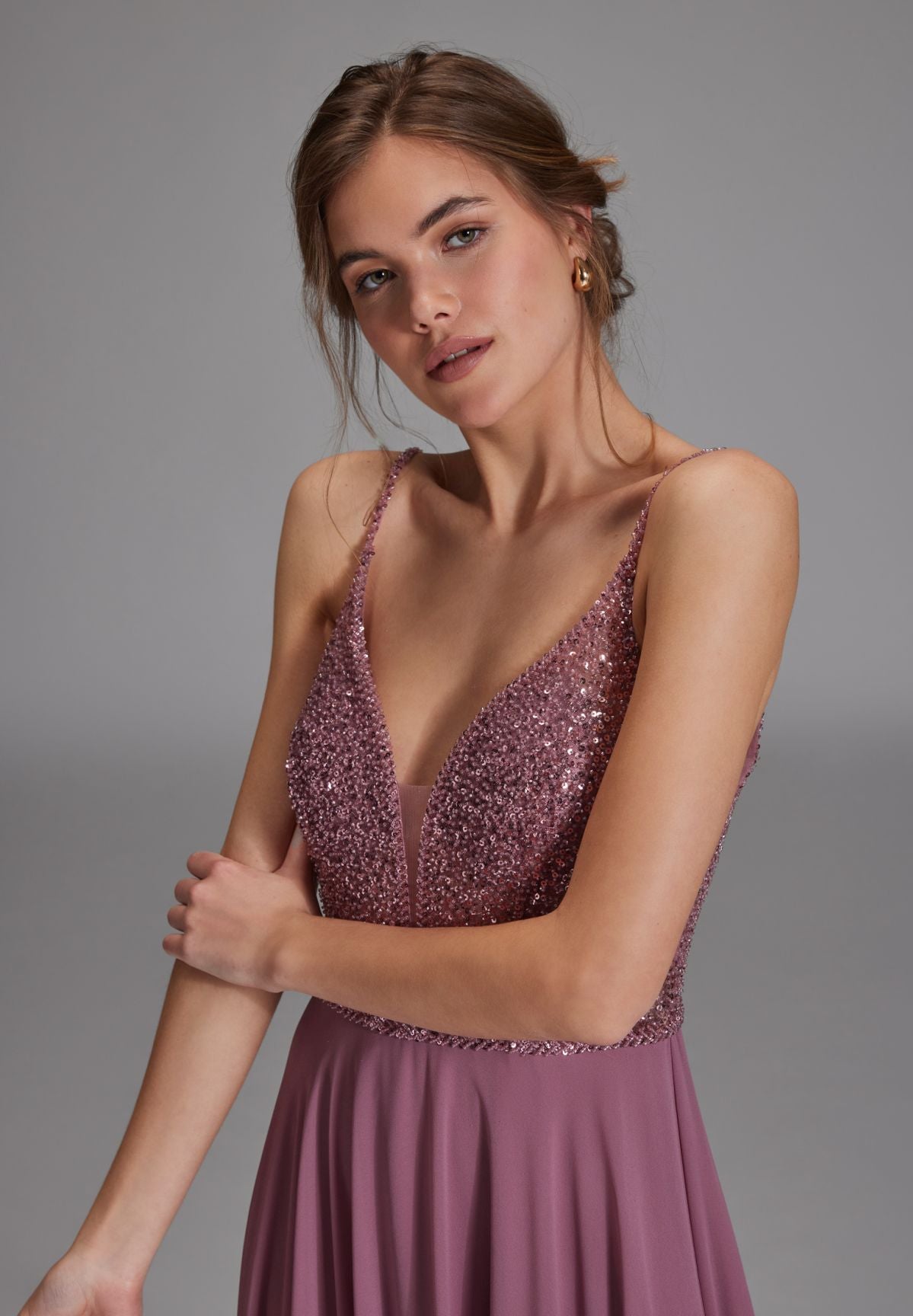 Langes paillettenbesticktes Abiball-Kleid