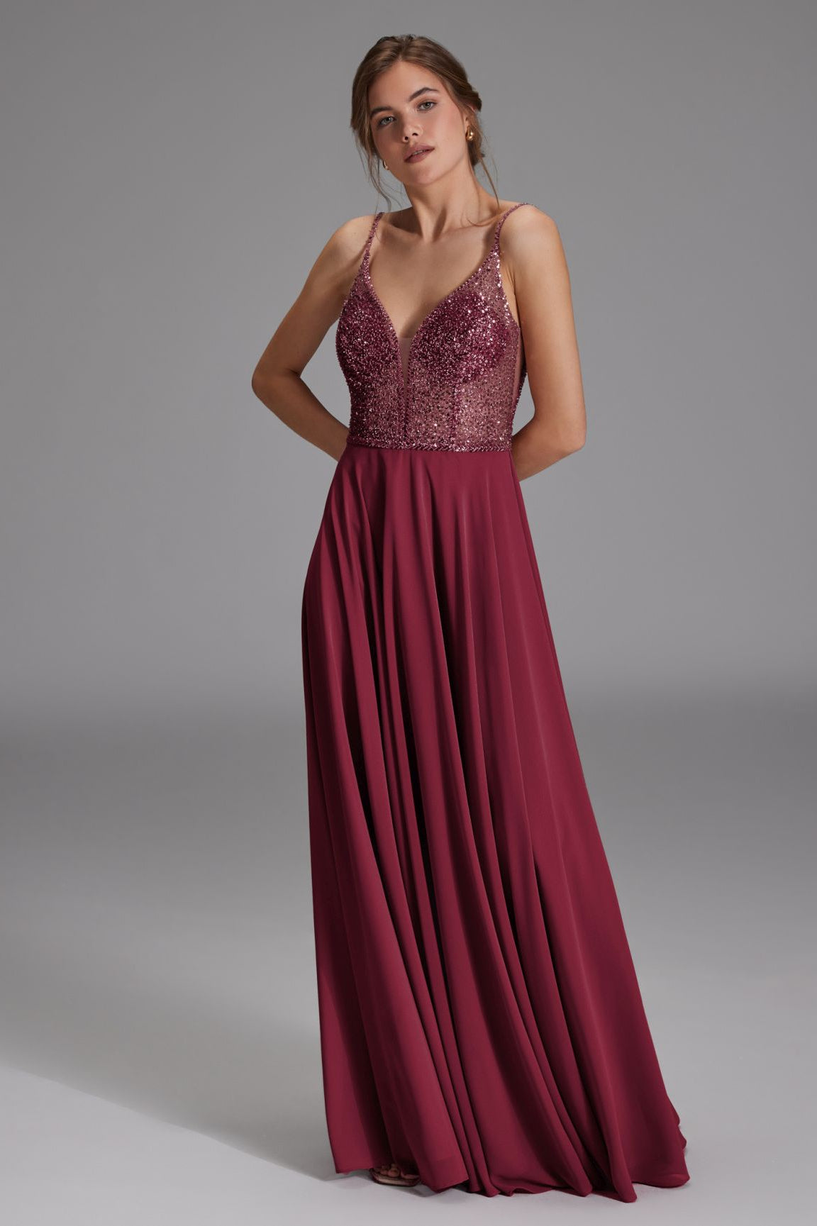 Langes paillettenbesticktes Abiball-Kleid grape wine
