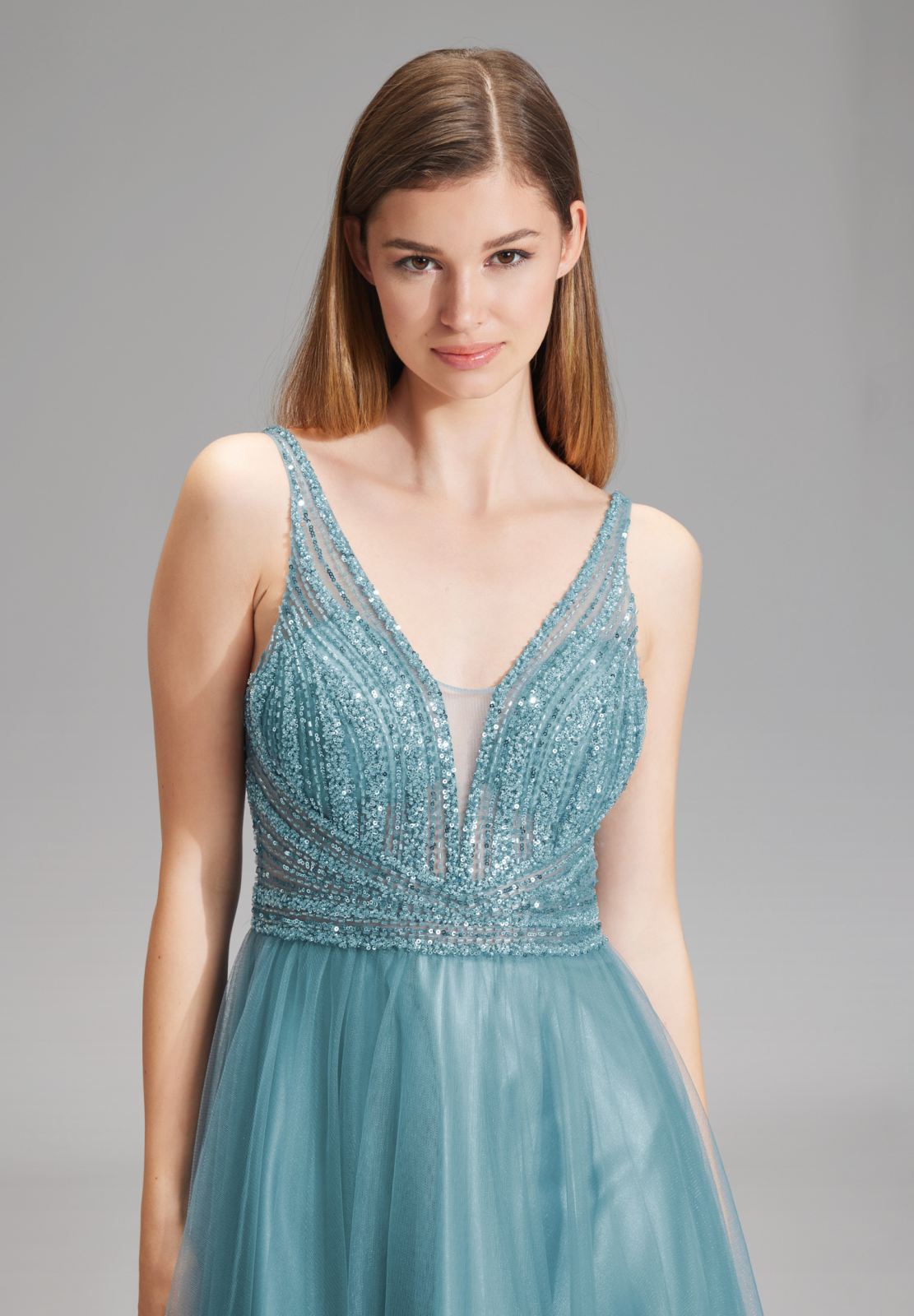 Lange Tüllrobe mit Netzeinsatz