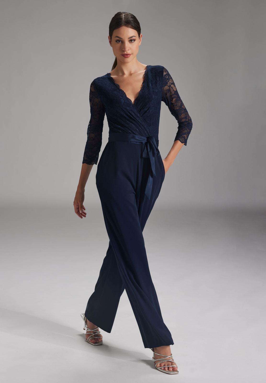 Festlicher Jumpsuit mit Wickel-Optik