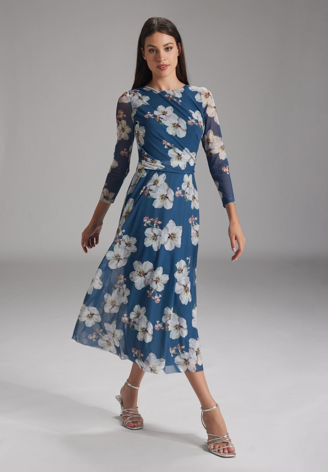 Midilanges Meshkleid mit 3/4-Arm