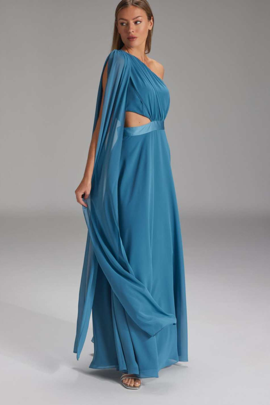 One-Shoulder-Maxikleid aus nachhaltigem Chiffon