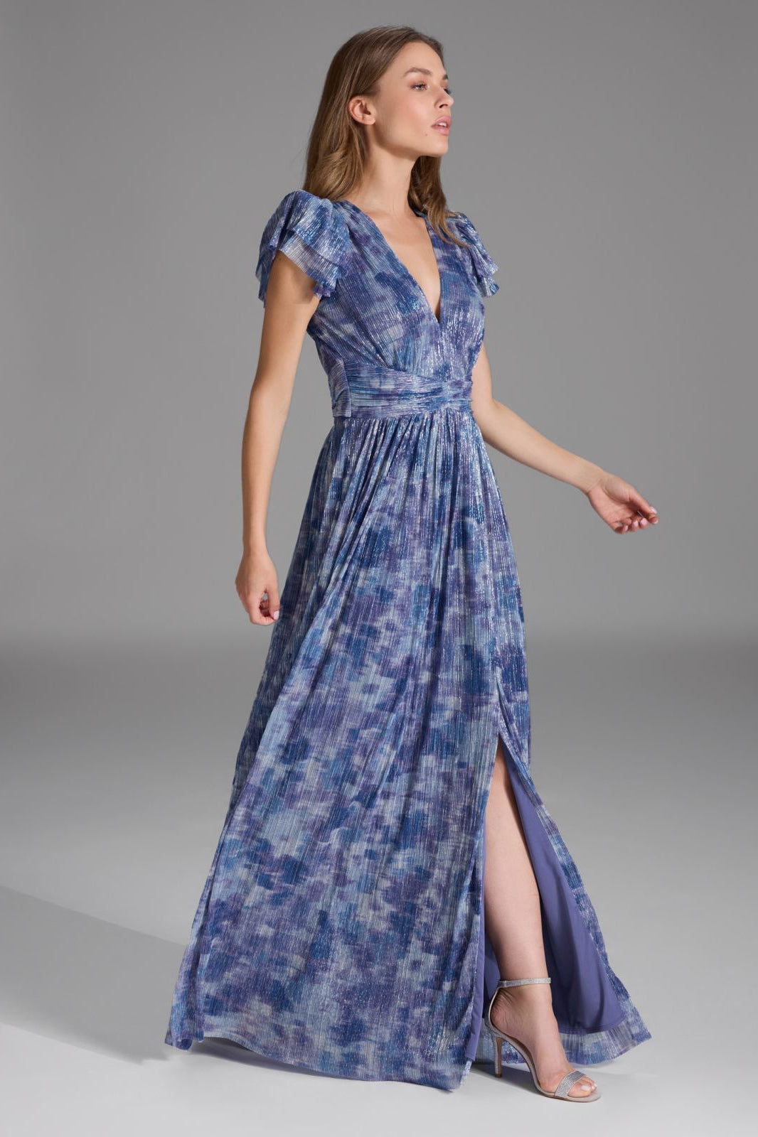 Abendkleid aus bedrucktem Jersey Plissee mit Metallic Faden