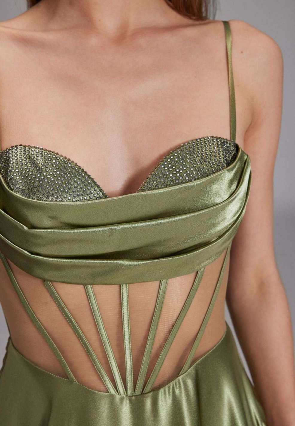 See-through-Corsagenkleid mit Ziersteinen