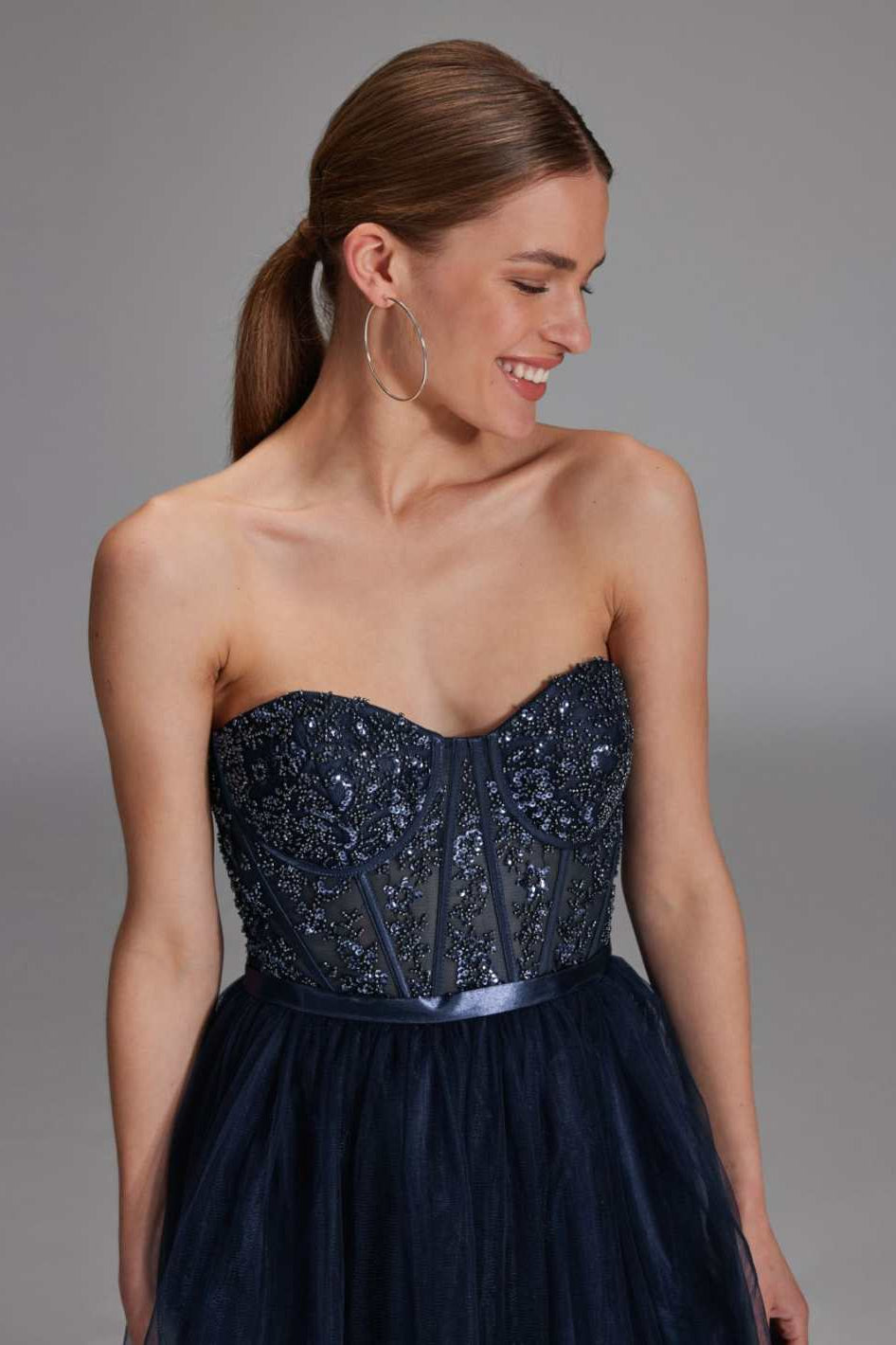 Vokuhila-Kleid mit Corsagentop