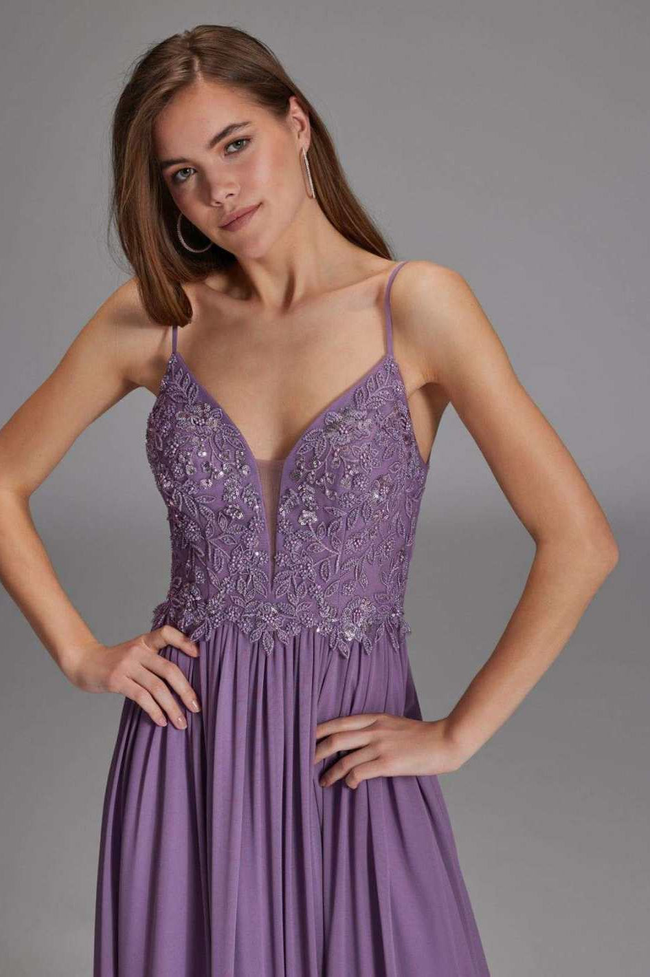 Chiffonkleid mit Bindeband am Rücken