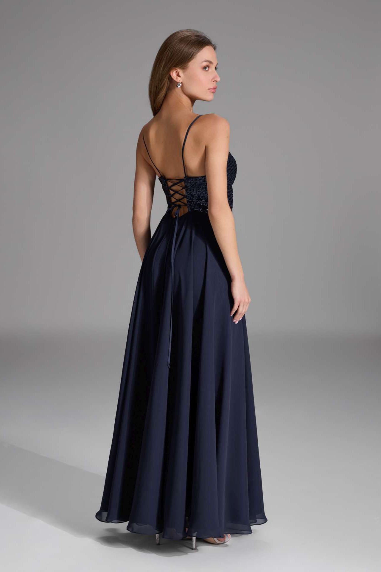 Abendkleid mit Schnür-Oberteil aus Paillette