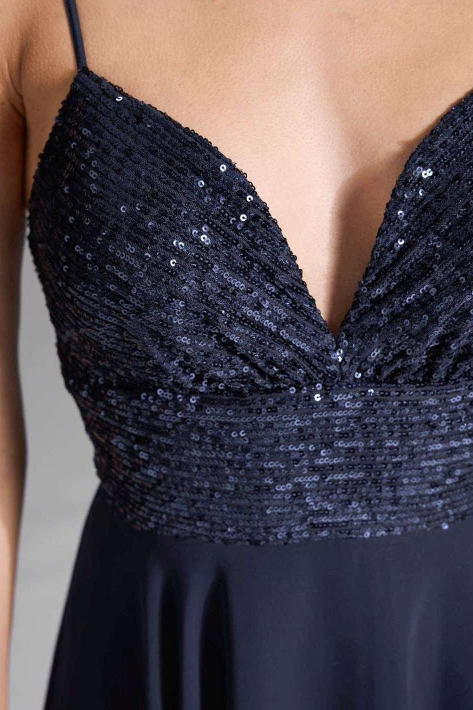 Abendkleid mit Schnür-Oberteil aus Paillette