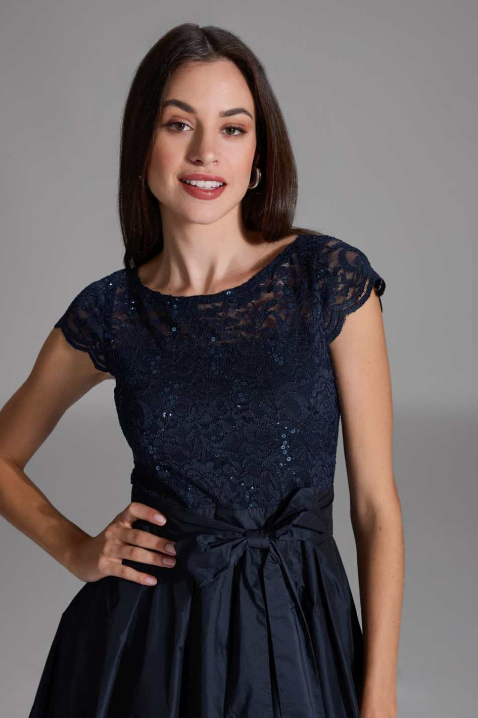 Cocktailkleid aus Taft und Spitze