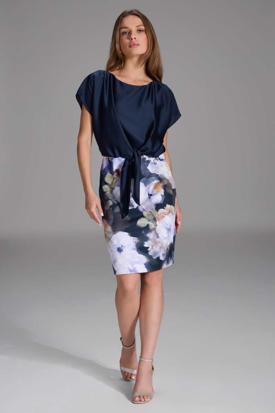 Etuikleid aus floral bedrucktem Scuba und Satin navy orchid purple