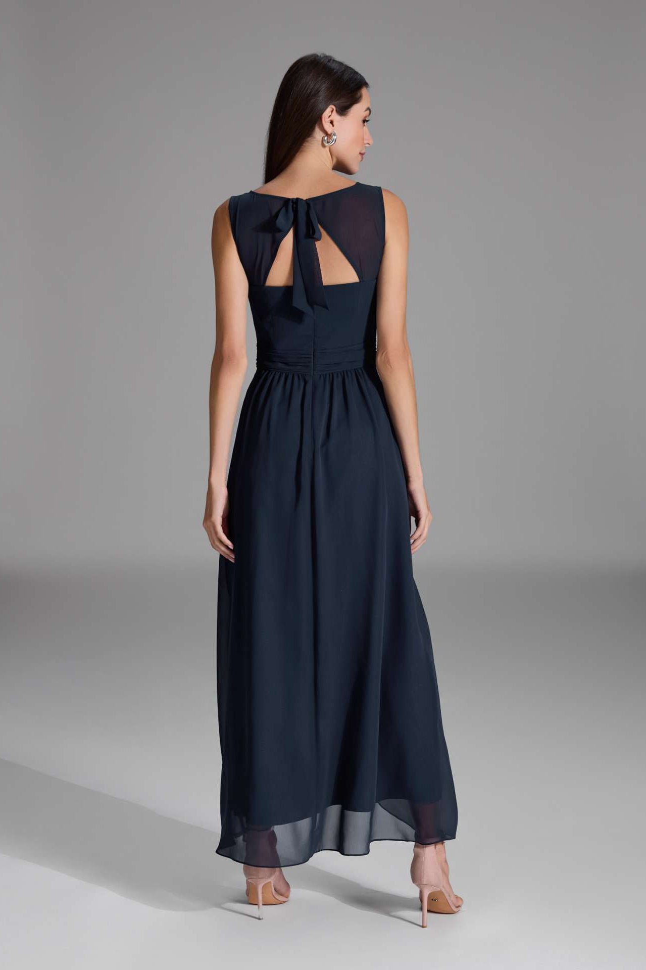 Abendkleid aus Chiffon mit Vokuhila Saum