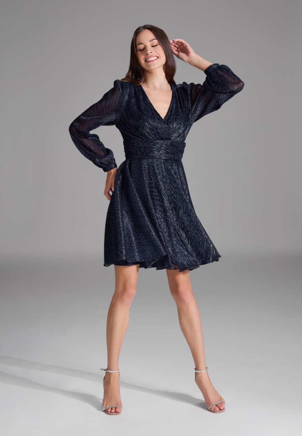 Kurzes Cocktailkleid aus Plissee Jersey