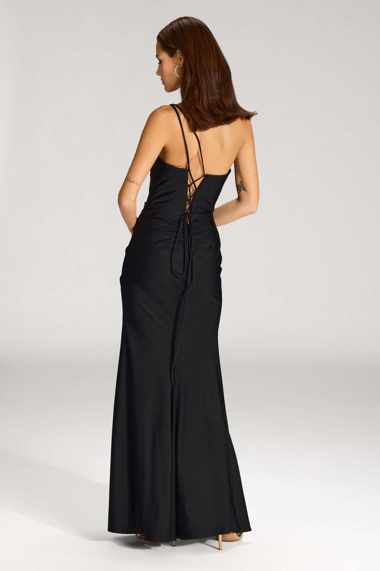 One-Shoulder-Kleid mit Cut-Out und Beinschlitz