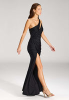 One-Shoulder-Kleid mit Cut-Out und Beinschlitz