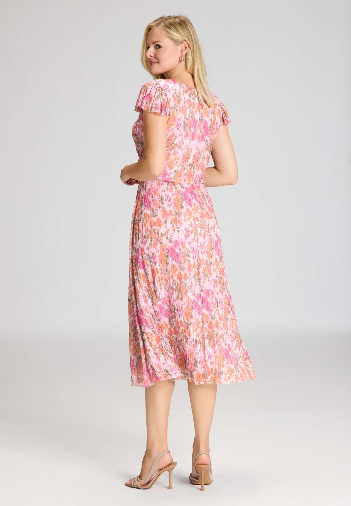 Midi Kleid aus bedrucktem Plissee Jersey mit kurzen Ärmeln