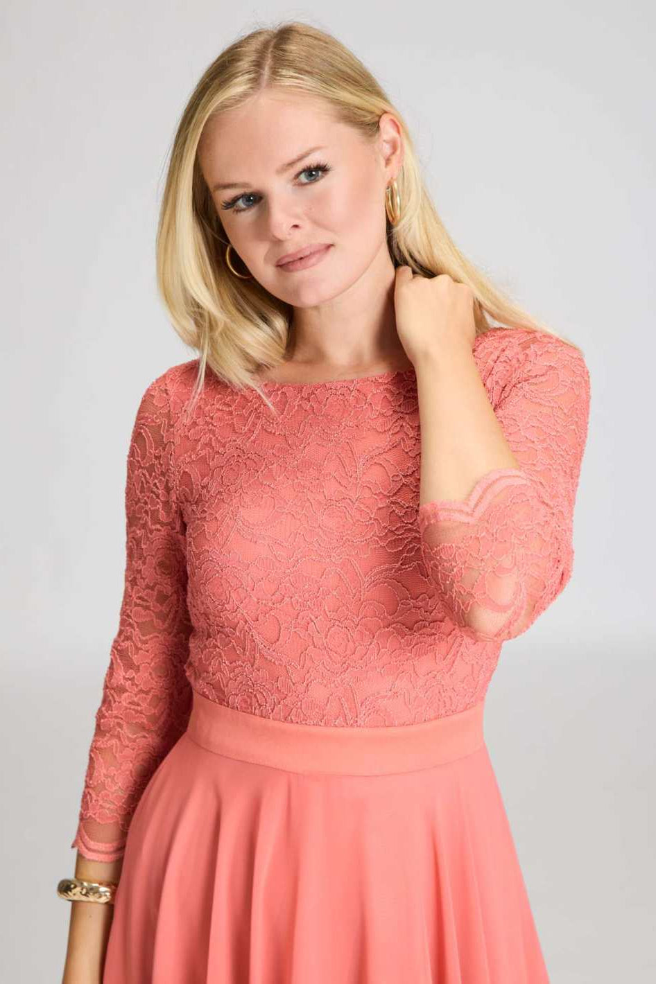 Midikleid mit fließendem Chiffon-Rock