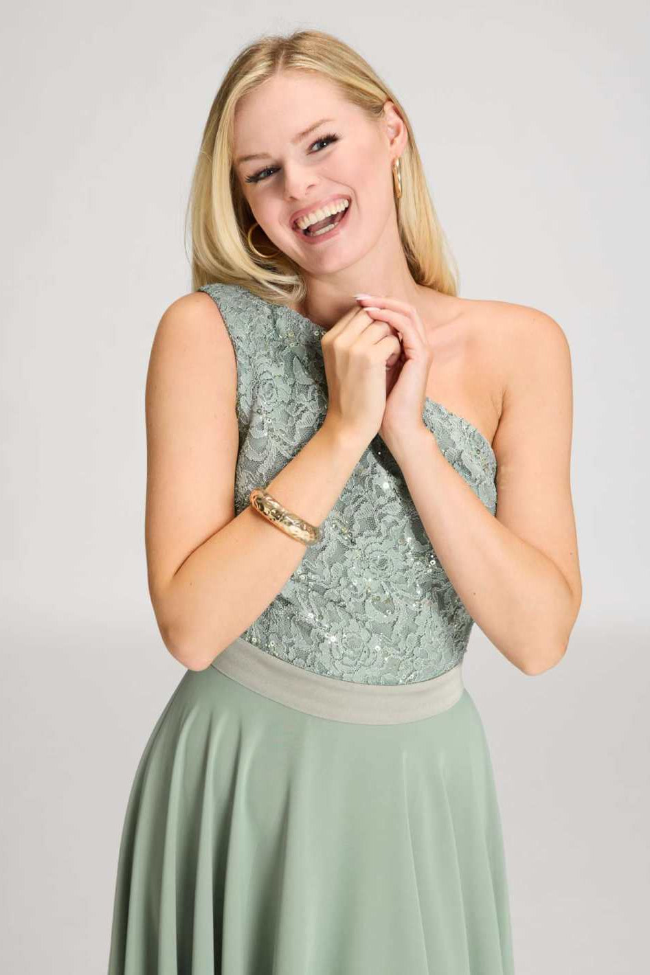 One Shoulder Midi Kleid aus Material Mix