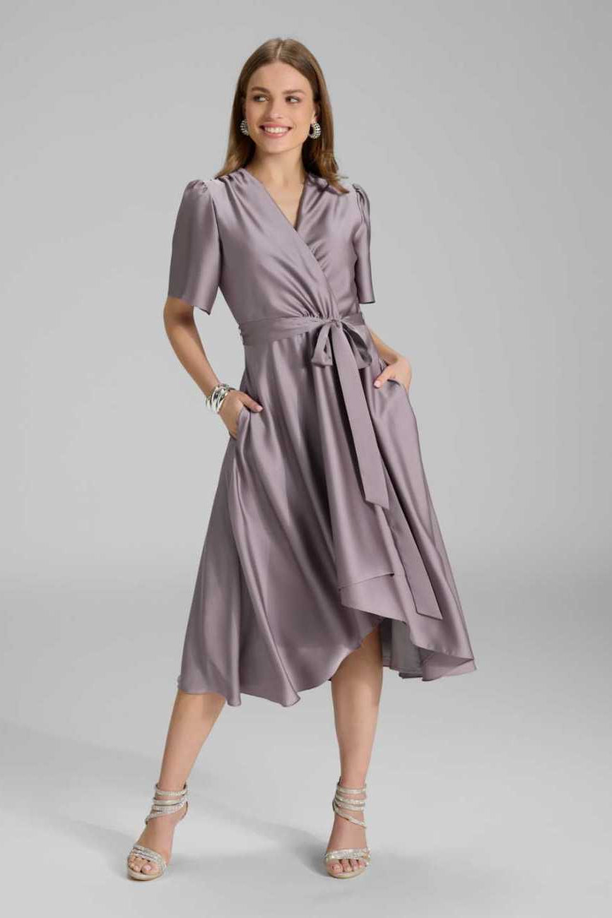 Cocktailkleid aus nachhaltigem Satin in Wickel Optik mauve