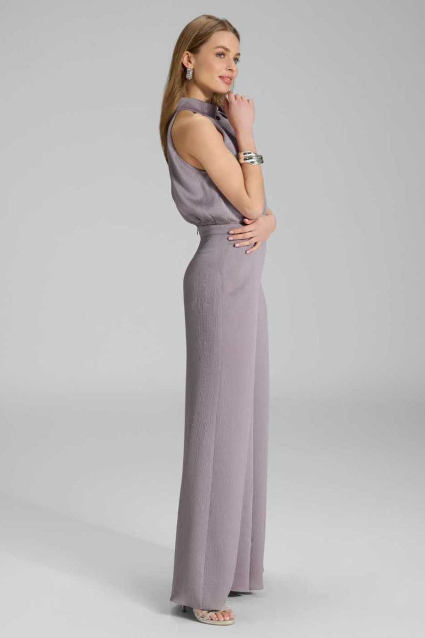 Jumpsuit mit Schluppe aus gehämmertem Satin