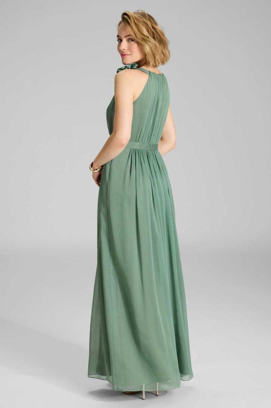 Abendkleid aus Crinkle Chiffon mit dekorativer Blüte