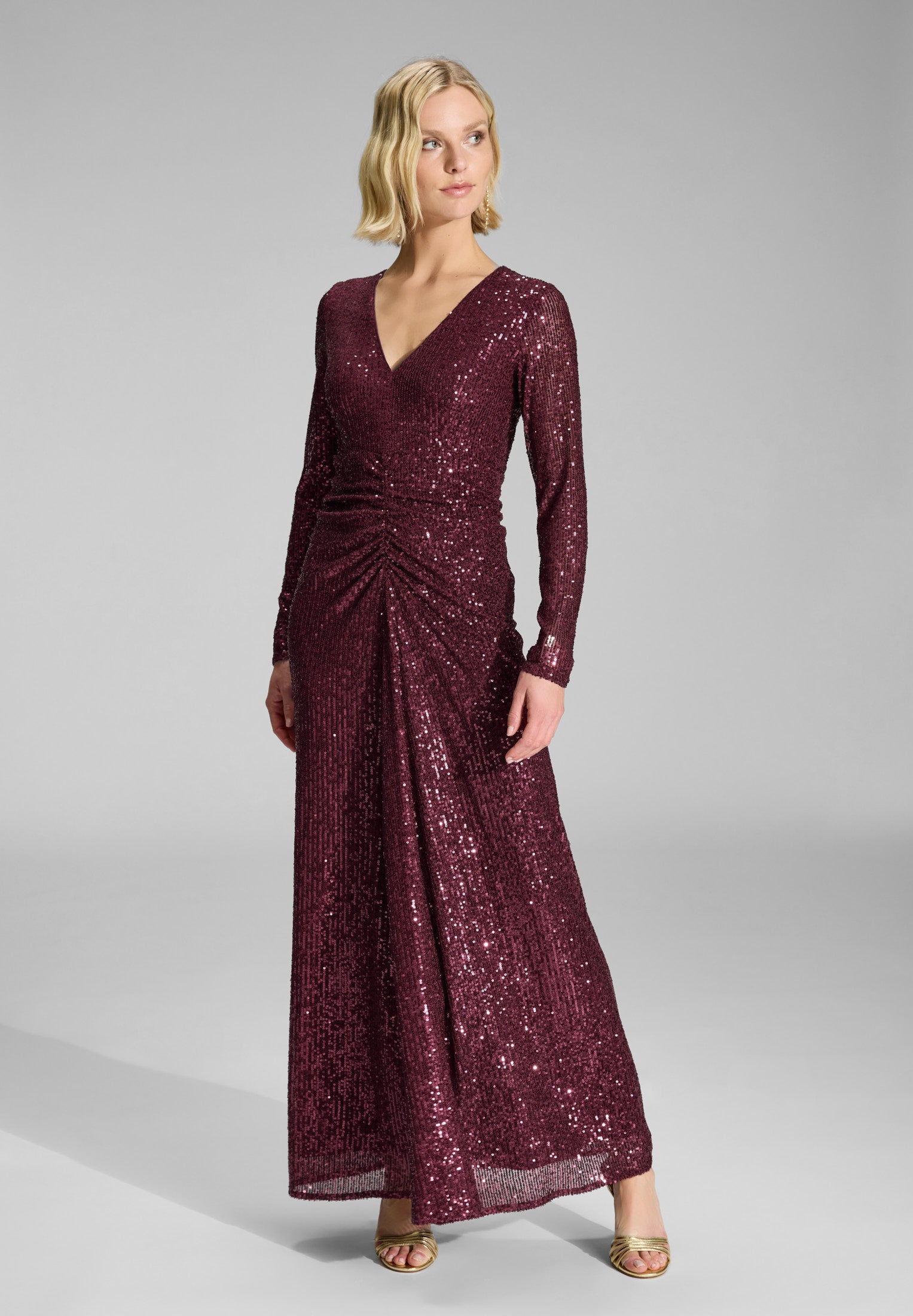 Abendkleid aus elastischem Paillettenstoff merlot