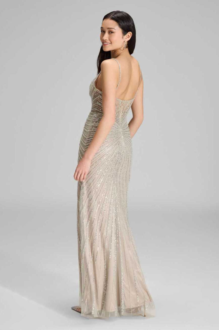 Abendkleid mit all-over Stickerei