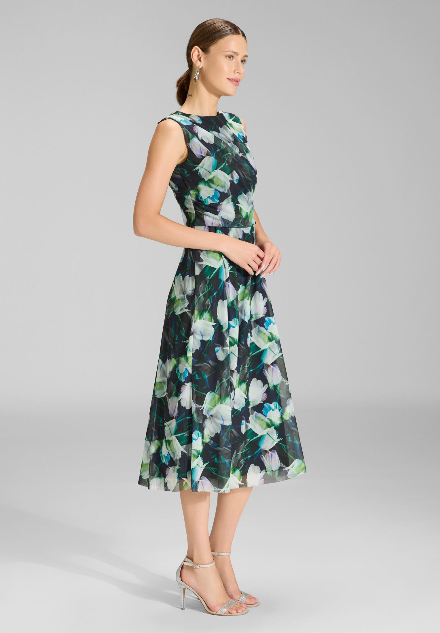 Kleid aus bedrucktem Mesh