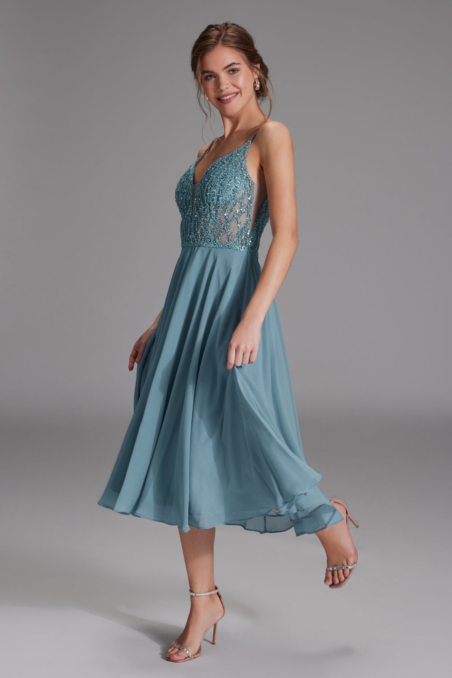 Cocktailkleid aus Materialmix