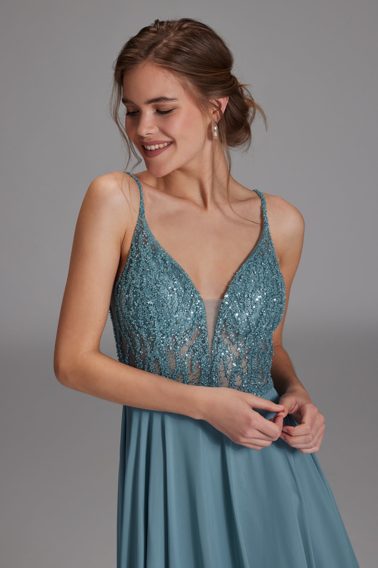 Cocktailkleid aus Materialmix