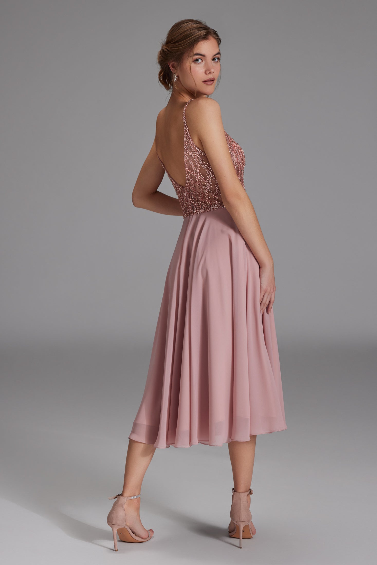 Cocktailkleid aus Materialmix