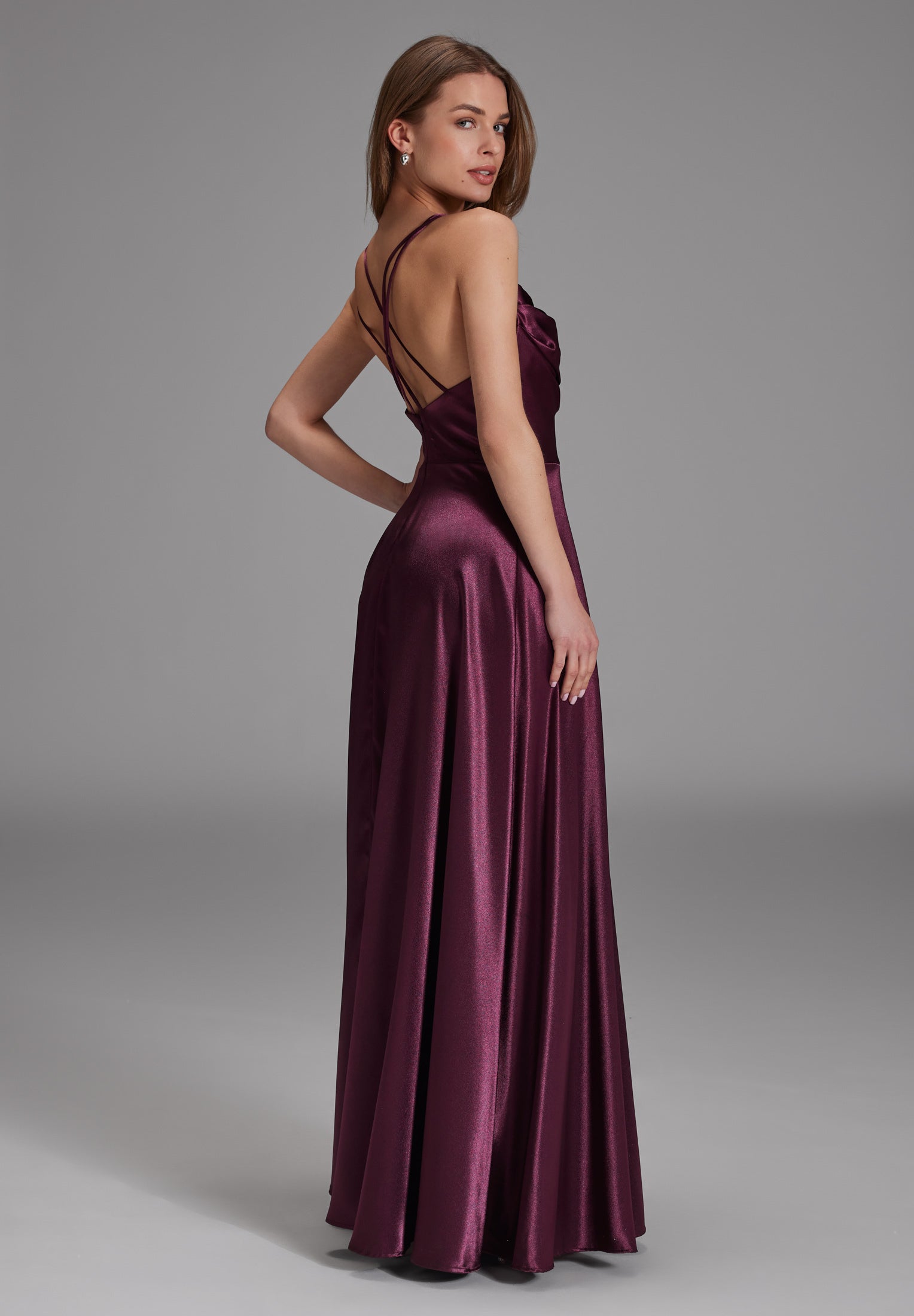 Satin-Abendkleid mit Gehschlitz