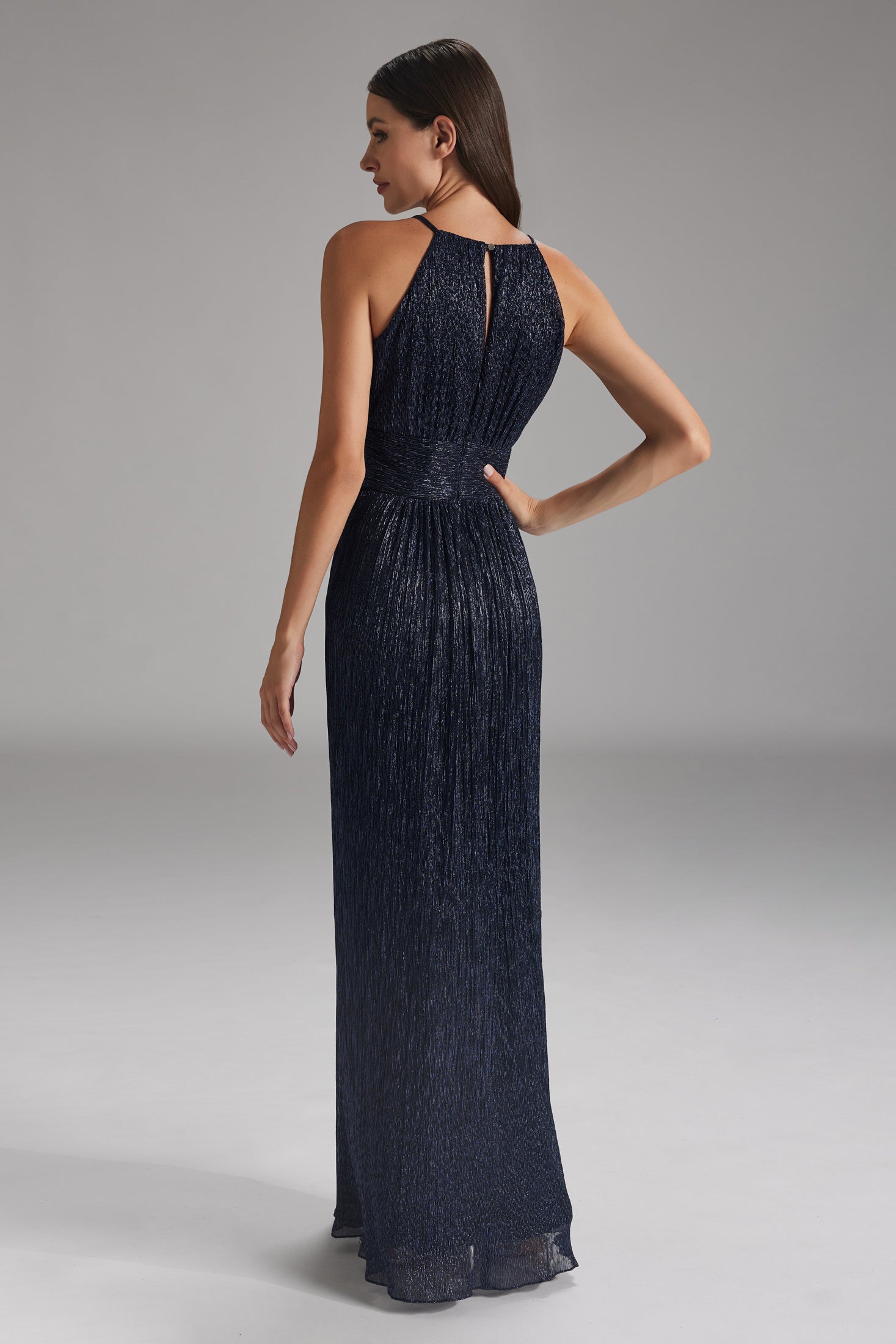 Plissiertes Jersey-Abendkleid mit Metallic-Fäden