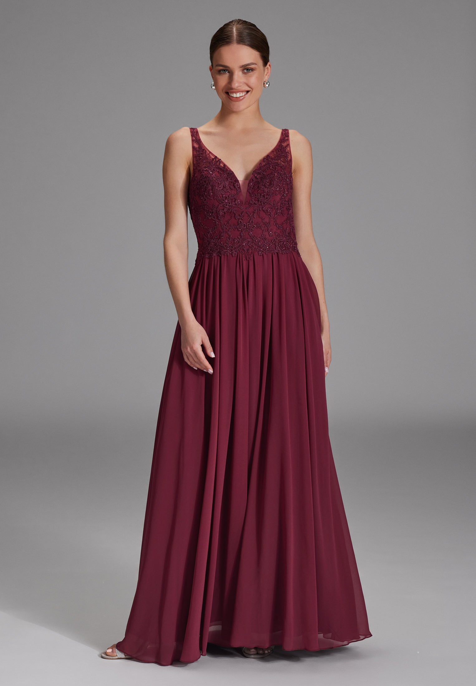 Chiffonkleid mit Spitzenstickerei grape wine