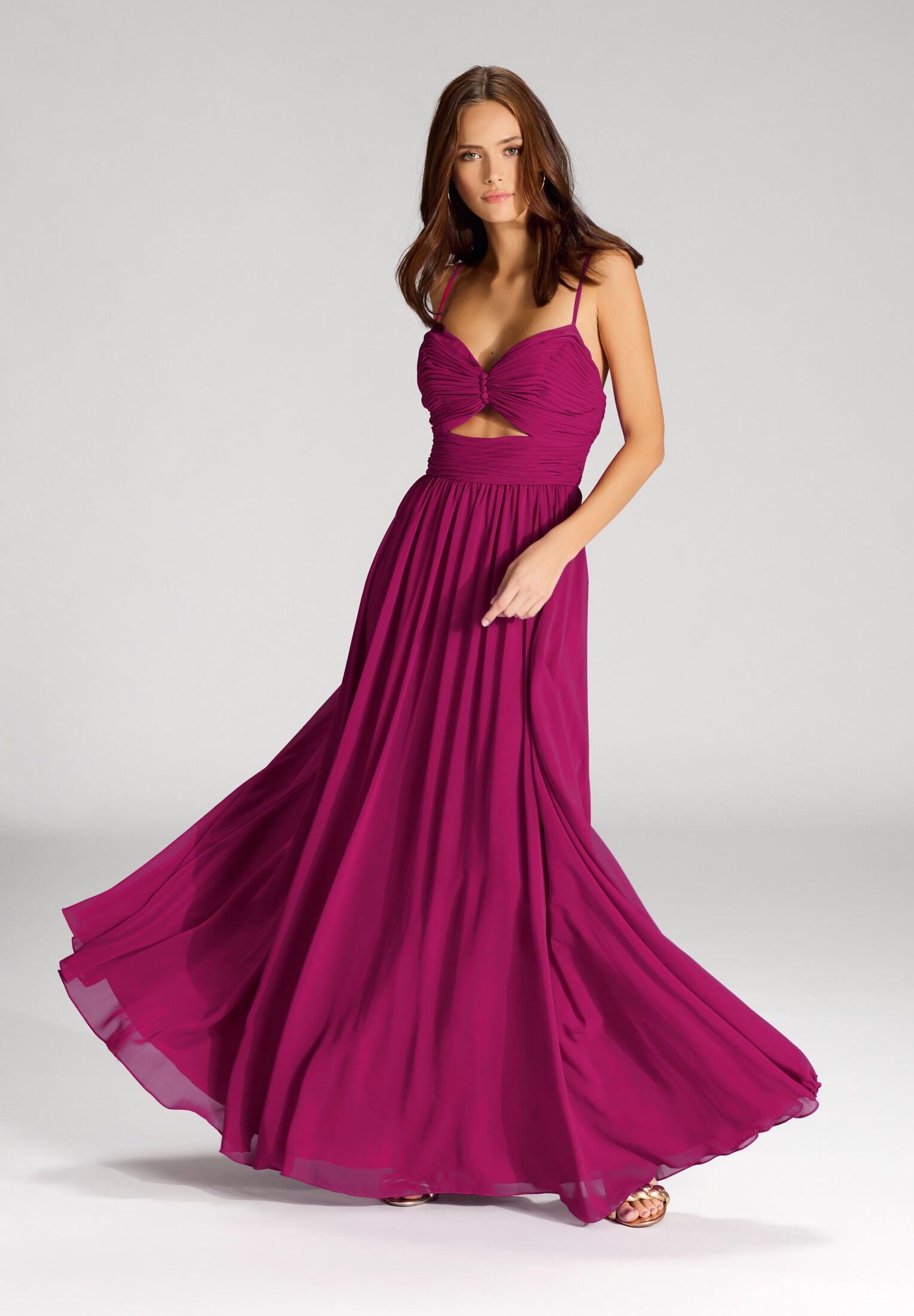 Chiffonkleid mit Cut-Out Detail und feiner Raffung