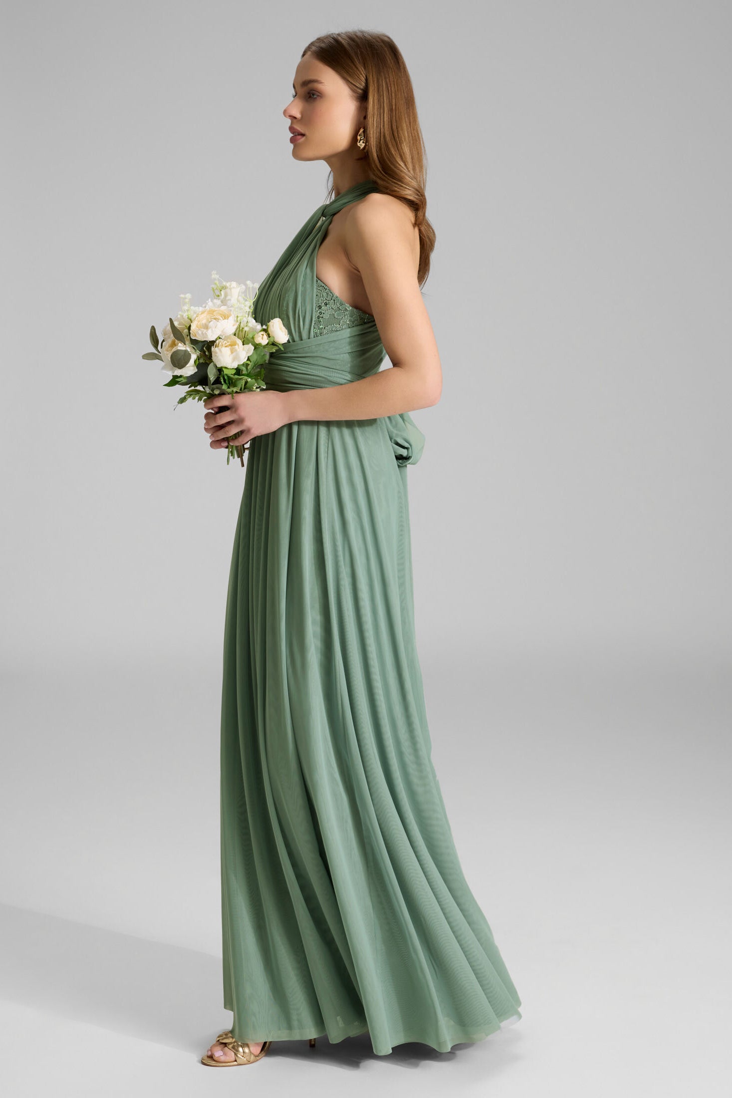 Abendkleid aus Mesh und Spitze mit verschiedenen Bindemöglichkeiten