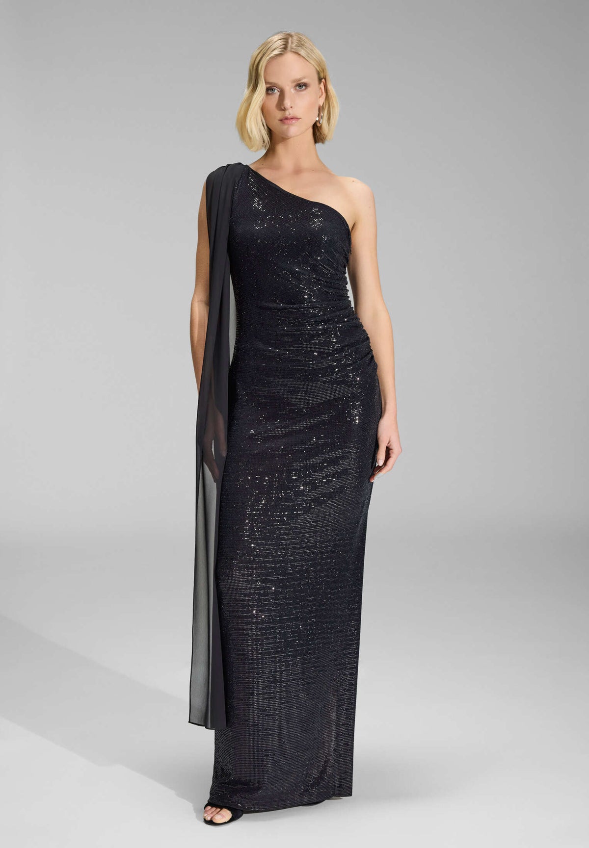 One-Shoulder Abendkleid aus foliertem Jersey mit Chiffon Schal black