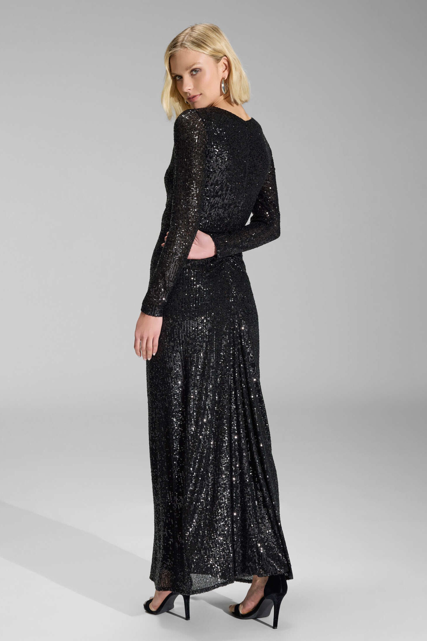 Gerafftes Abendkleid aus elastischer Paillette