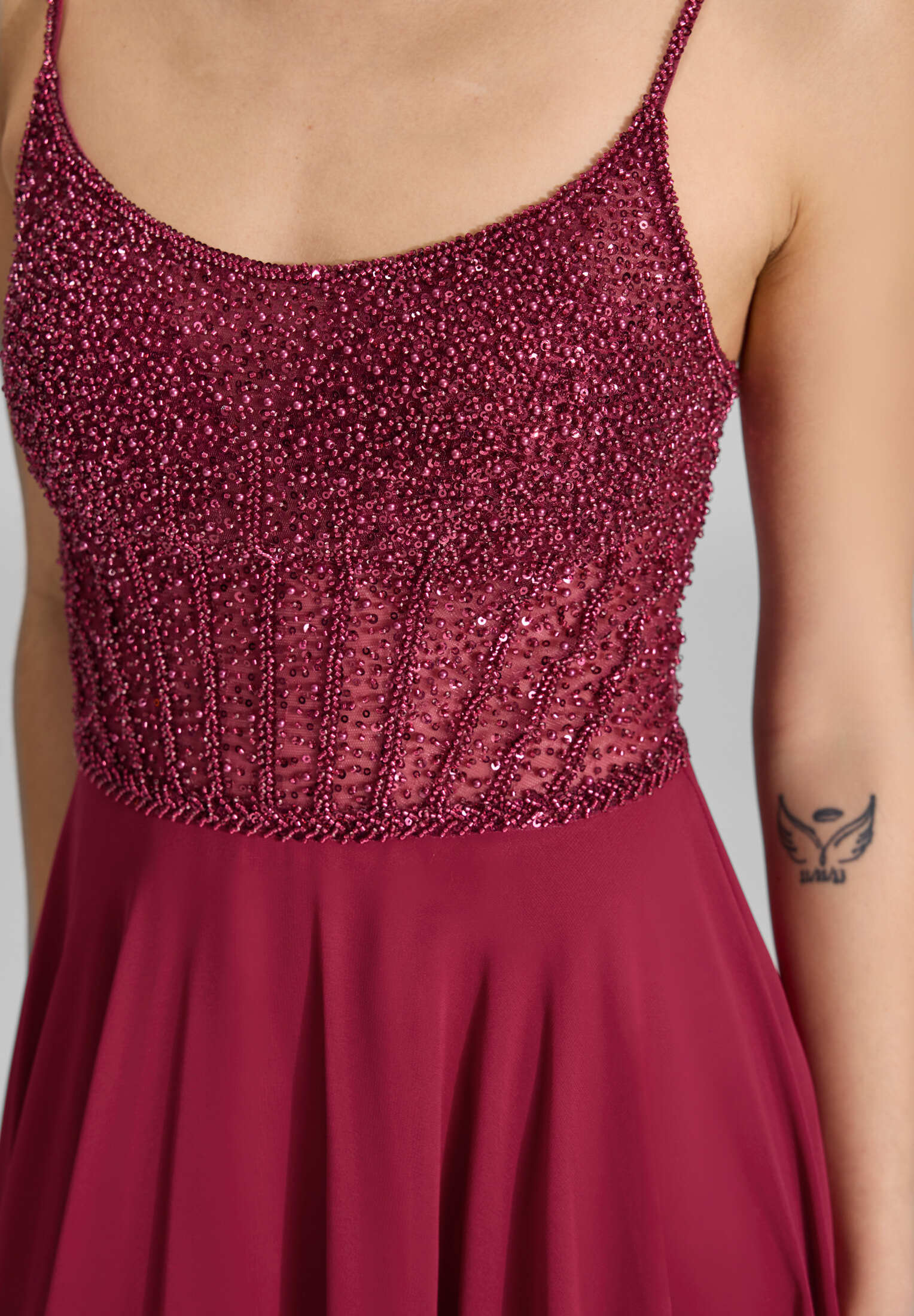 Chiffonkleid mit besticktem Top