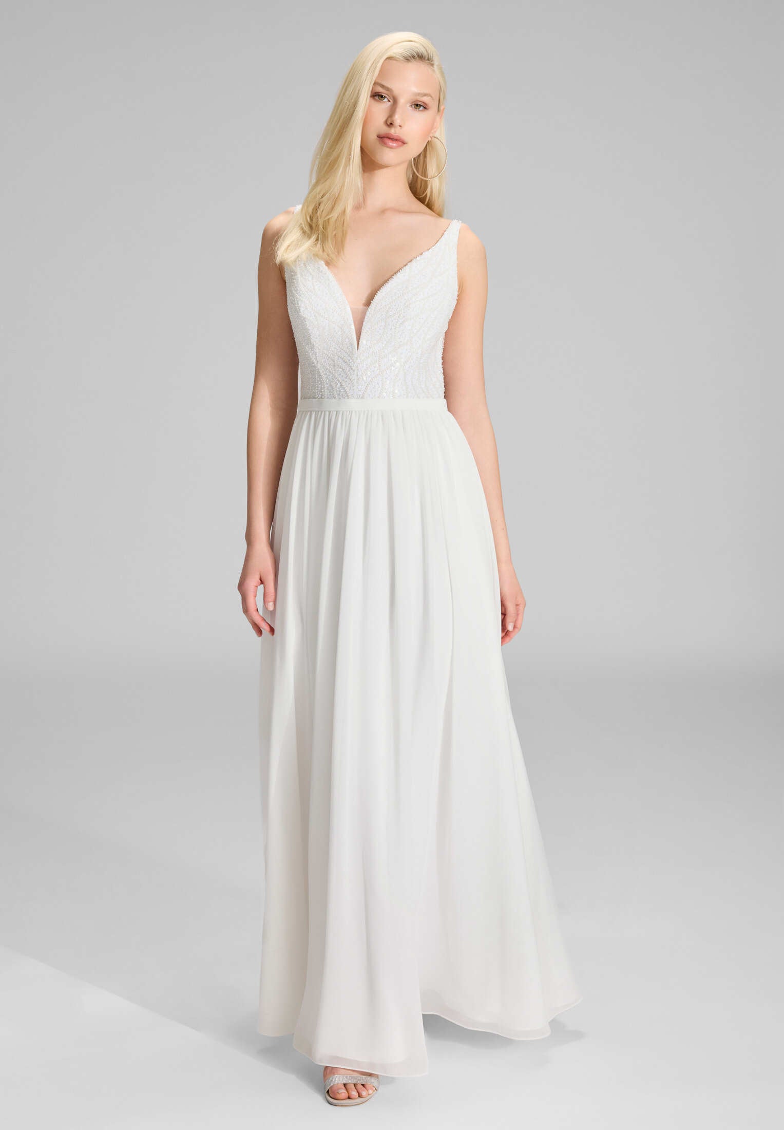 Abendkleid mit Chiffonrock und Stickerei ivory