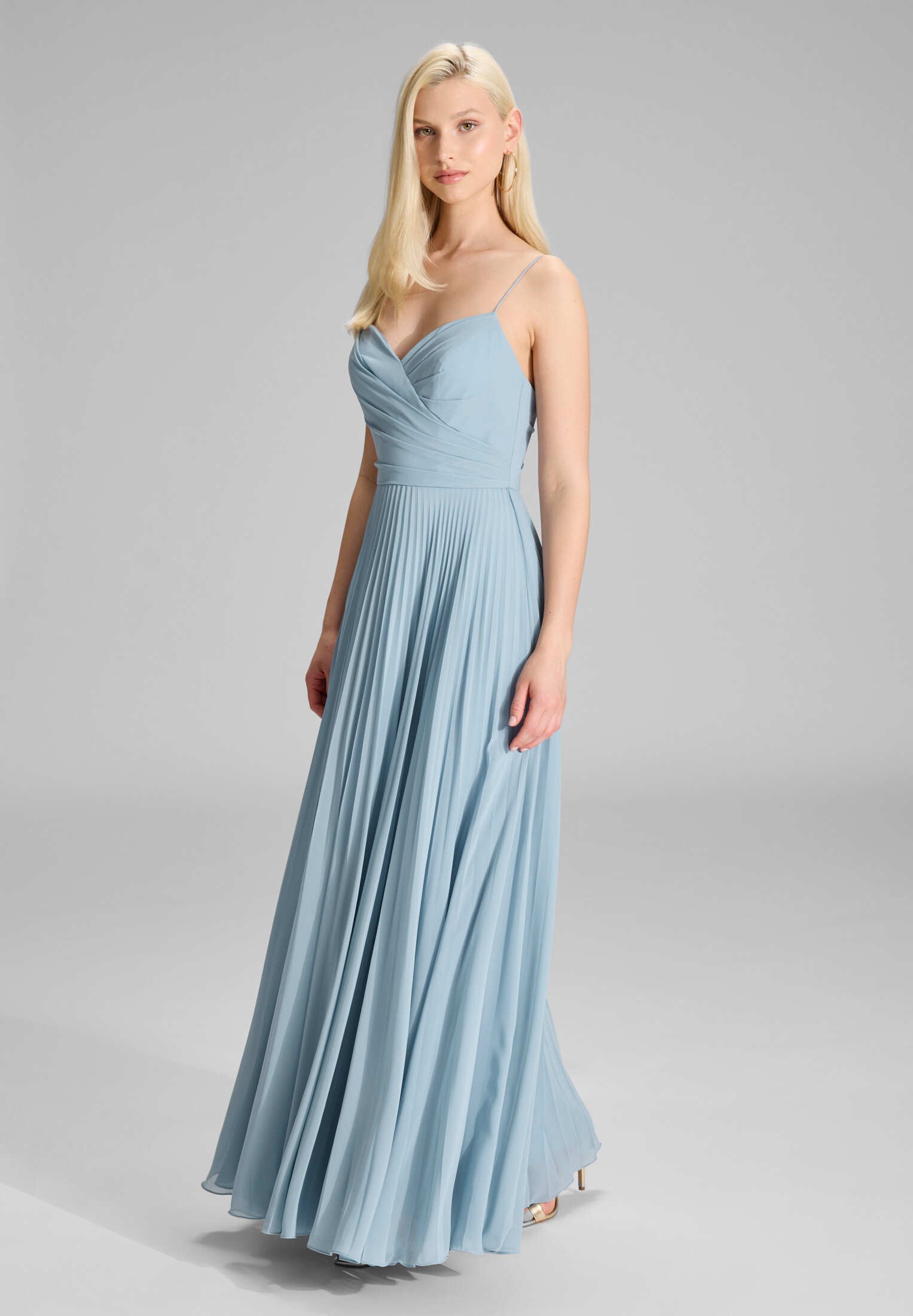 Chiffonkleid mit Plisseerock