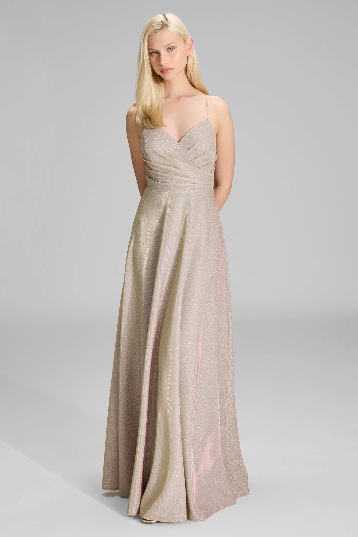 Abendkleid mit Schimmereffekt gold