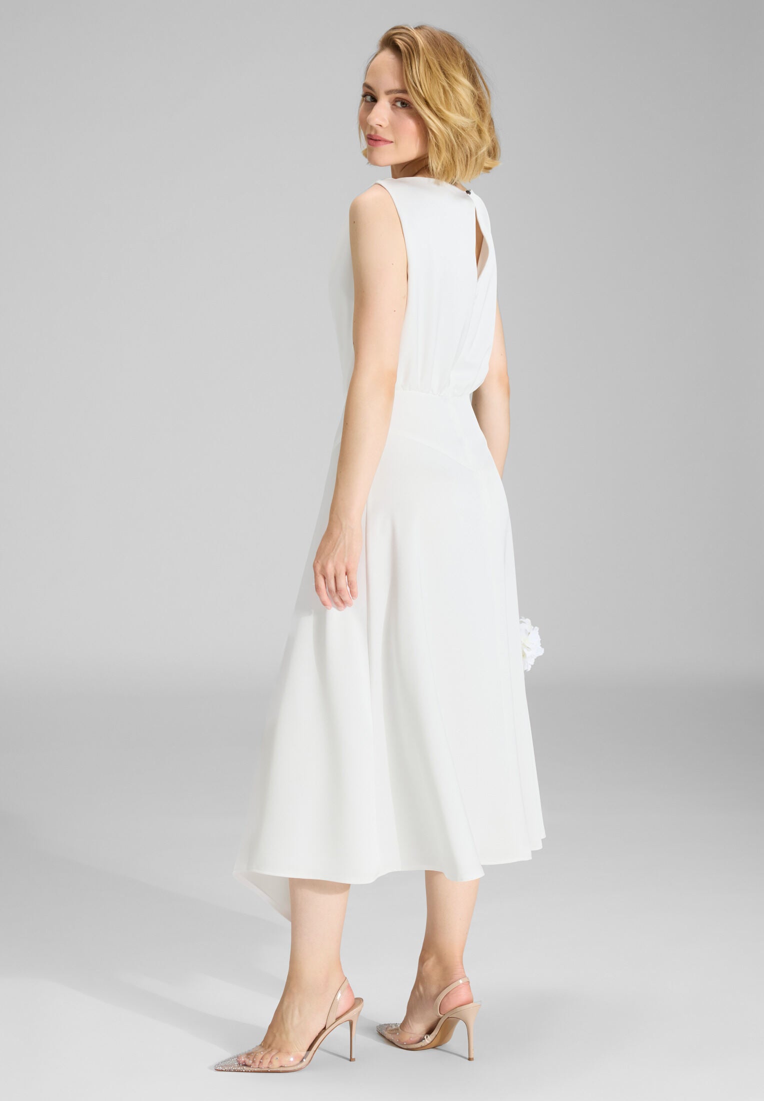 Cocktailkleid aus Satin mit Wasserfall Ausschnitt und seitlichem Godet