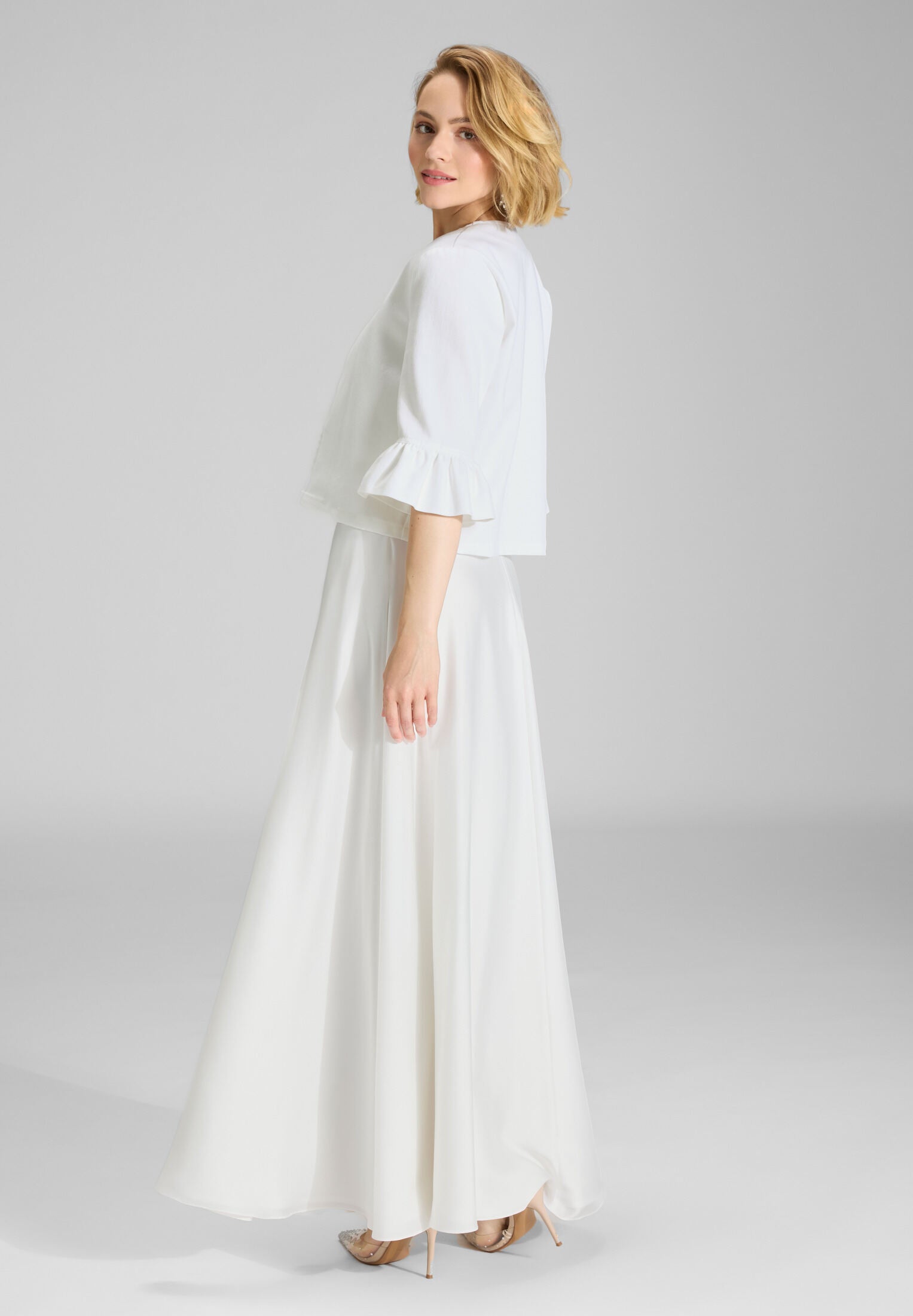 Kurze Jacke aus Stretch Denim mit Rüsche am Ärmelsaum