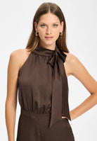 Jumpsuit mit Schluppe aus Satin